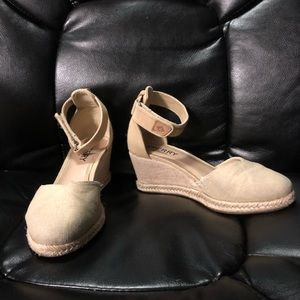 Classic Sperry Nude Spadrilles